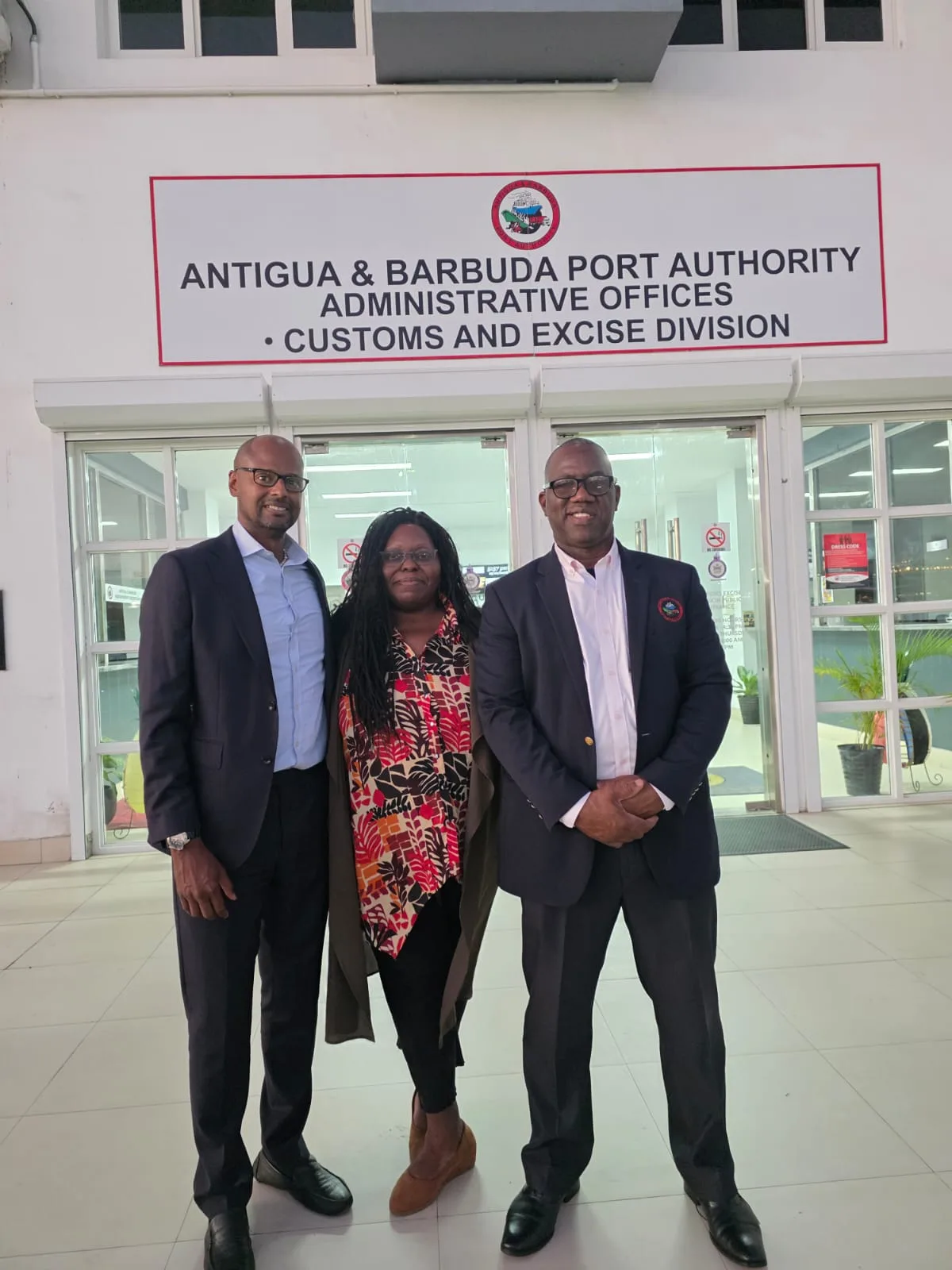 Dr Darwin Telemaque, T. Valerie Onu and Leif Olliviere at Smart Ports Week, Antigua and Barbuda, during the Generative AI Education and Training at the ABPA.